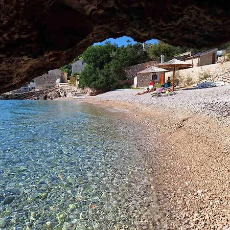 House Hvar Ferienhaus *