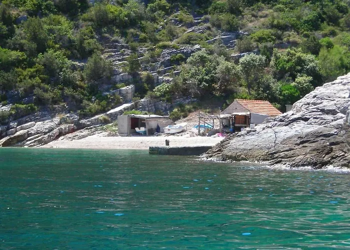 House Hvar Feriehus Zastražišće